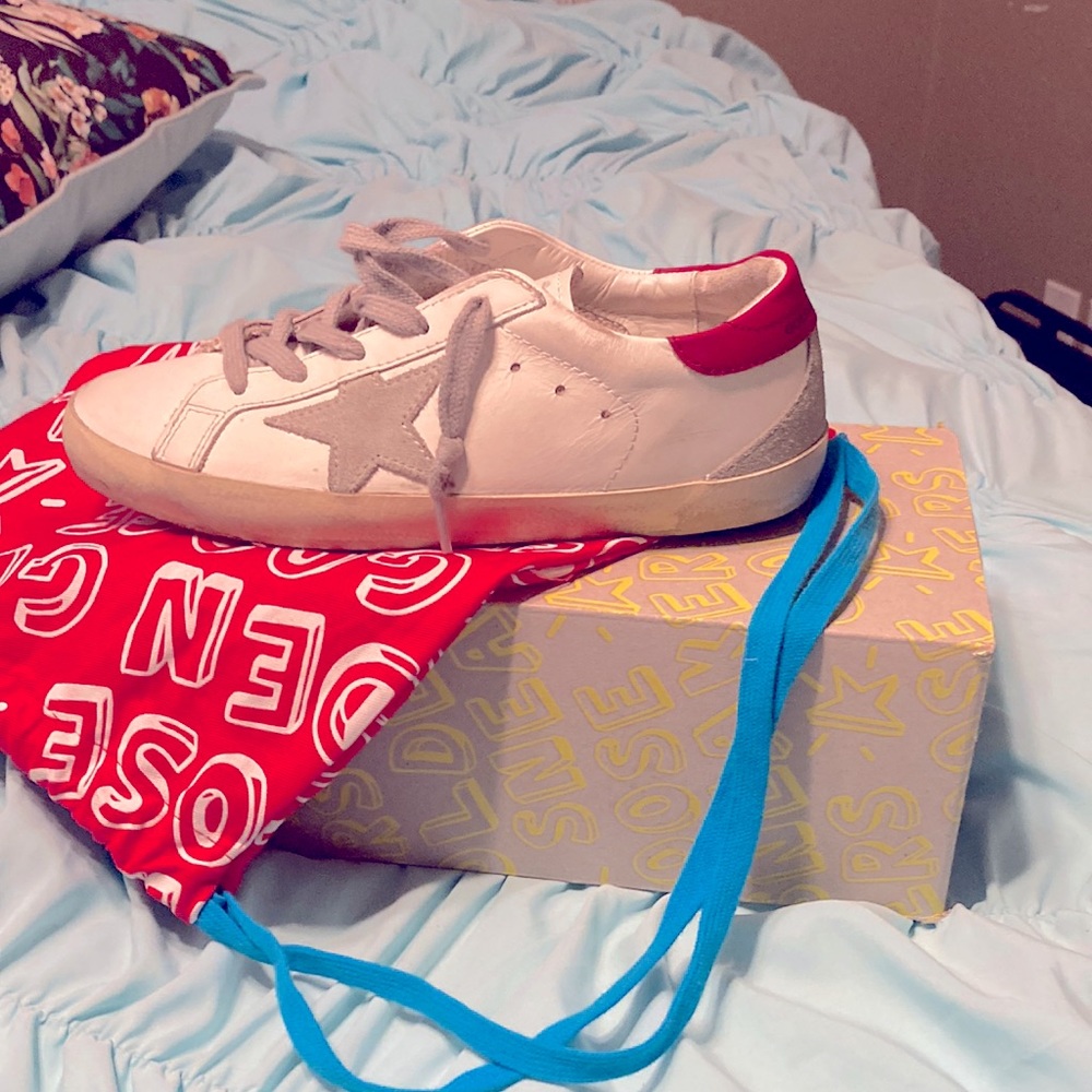 Size 34 , worn 1 time, too small for my 12 year old. Authentic
